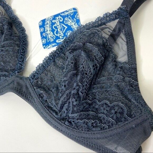NEW Free People Intimately Embrace Lace Triangle Bra Storm 32C - Picture 3 of 14